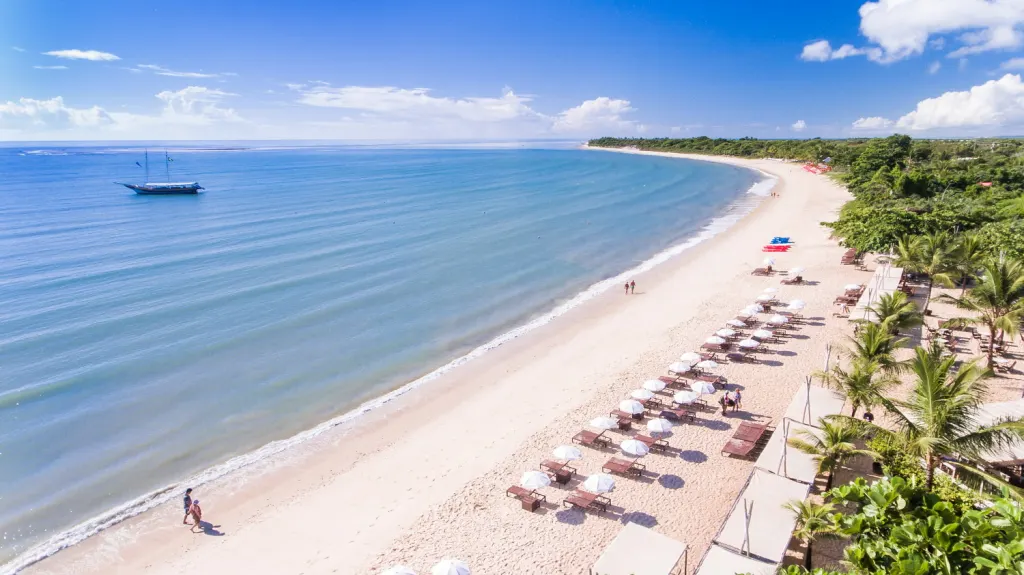 Praia e vila de Caraíva