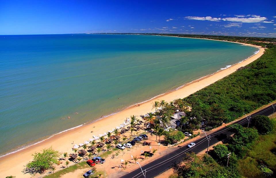 Orla de Porto Seguro em um dia de céu aberto